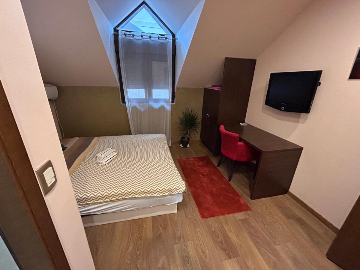 Benvenuti Apartments Цетинє Екстер'єр фото