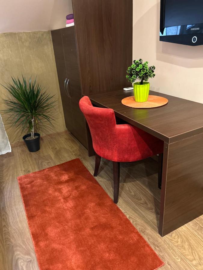 Benvenuti Apartments Цетинє Екстер'єр фото